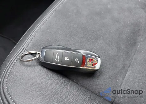 2018 Porsche Macan из США, поврежденный, VIN WP1AA2A54JLB07512